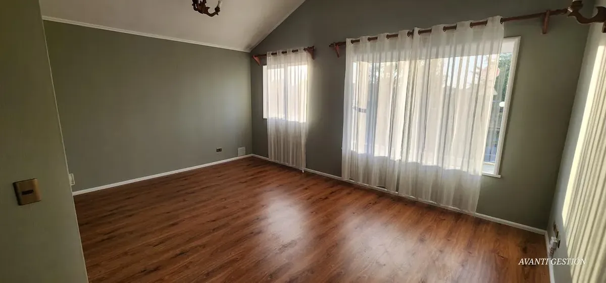 Imagen 2 de 23 de Casa En Venta En Pasaje Los Trigales En Valle Volcanes