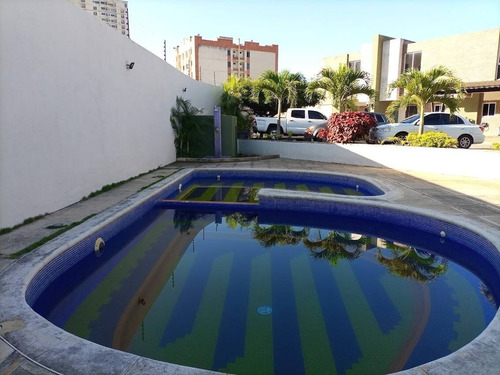 Imagen 14 de 15 de Rincon Gardens Hermoso Tonwhouse Código 130588 Vende Yackeline Tovar 04145831984