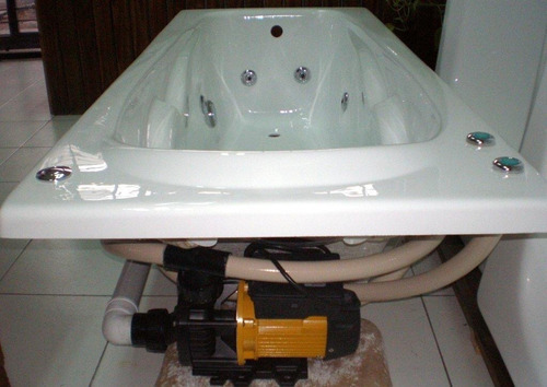 Jacuzzi Max Esencial 170x70x45 6 Jets Acrílico Alta Calidad