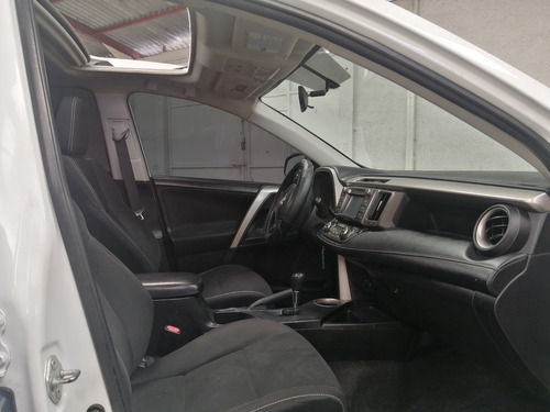 Imagen 11 de 15 de Toyota Rav4 2.5 Xle L4 Awd At 2015