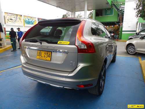 Volvo Xc60 Momentum T6