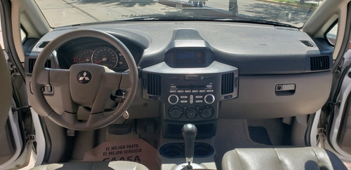 Imagen 7 de 8 de Mitsubishi Endeavor 2011 3.8 Xls Mt
