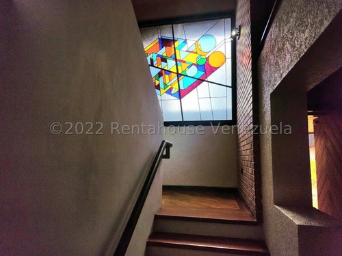 Cómoda Y Esplendida Casa En Venta Ubicada En Oripoto 23-15865
