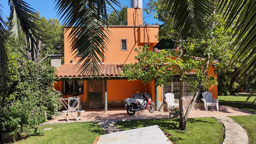 Casa En Venta - 3 Dormitorios 3 Baños - Cochera - 700mts2 - Tortuguitas, Malvinas Argentinas