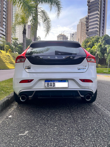 Volvo V40 2.0 T5 R-design Drive-e 5p