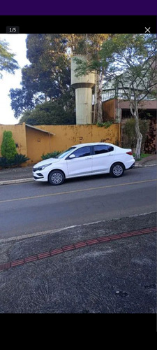 Fiat Cronos 1.3 Flex 4p
