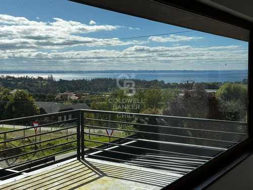 Casa Cerca De Puerto Varas Con Vista Al Lago Y Volcanes