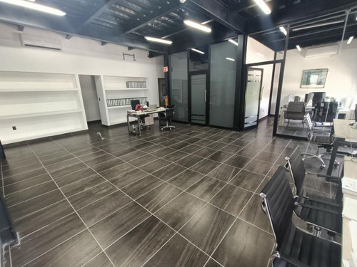 Edificio En Venta En Revolucion, Gómez Palacio, Durango