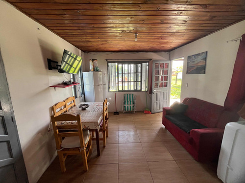 2 Hab: Una Con Cama Matrimonial Y Otra C/cama Matrim + Indiv