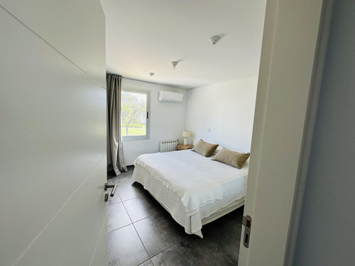 Venta De Casa Valle Escondido Córdoba - Patagonia Village Dos Dormitorios Patio 360 M2 Asador