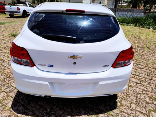 Chevrolet Onix 1.0 MPFI JOY 8V FLEX 4P MANUAL