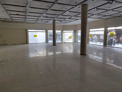 36 Meses | Local En Importante Esquina 400m2