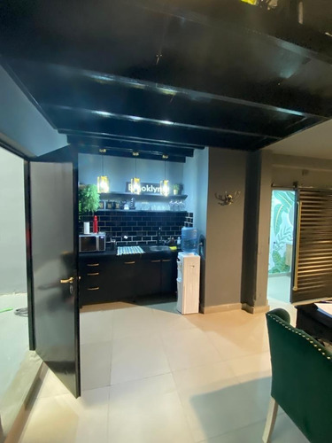 Imagen 12 de 17 de Alquiler O Venta Importante Inmueble Industrial Comercial - Ideal Showroom Exhibicion Local Con Deposito Galpon - Con Vivienda Independiente 4 Ambientes - A Metros De Caba - Vicente Lopez Chile 200