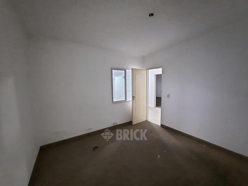 (venta En Block) Local Y 3 Deptos En Carlos Calvo Al 1100 - 534 M2 Cub De Existencia