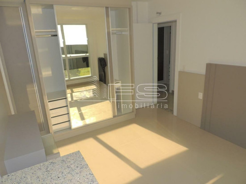 Imagem 14 de 15 de Beverly Hills Residence - 1775