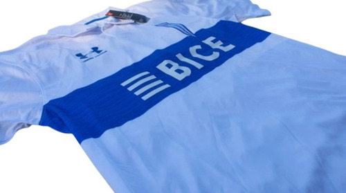 Imagen 3 de 5 de Camiseta Universidad Catolica 2023 Local