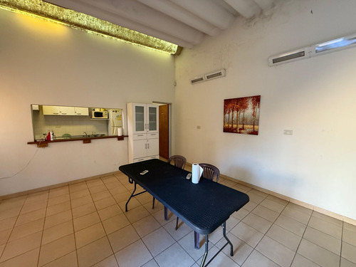 Galpón En Venta Y Alquiler En Castelar Norte