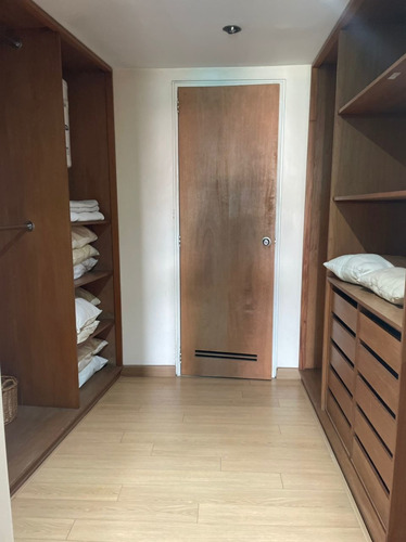 Imagen 17 de 20 de Las Mercedes Apartamento Altamente Moderno
