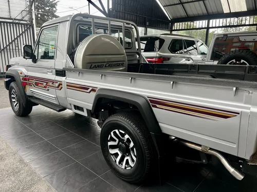 Toyota Land Cruiser Gdj79l
