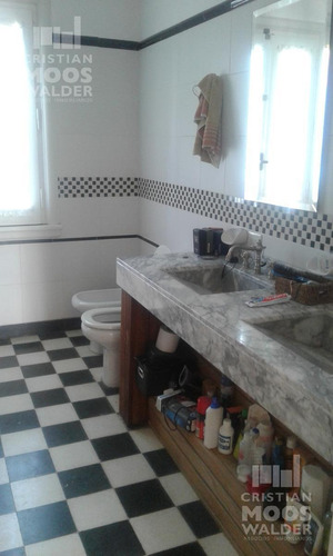 Casa Estilo Colonial En Venta En El Canton- Cristian Mooswalder Negocios Inmobiliarios-