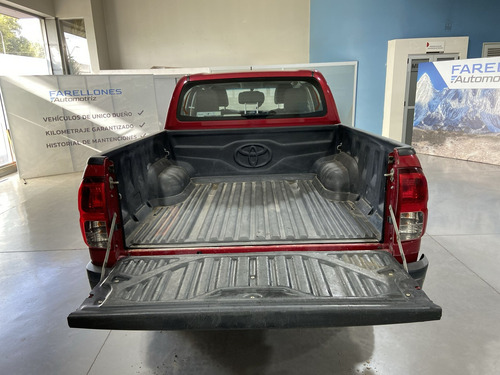 Toyota Hilux Dx 4x4 Pcyp60