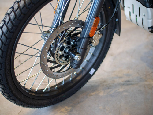 Imagen 8 de 25 de Royal Enfield Himalayan Lake Blue Reserva Ya
