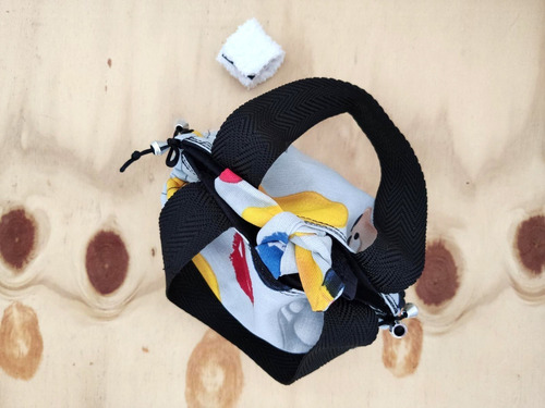 Bolsinha Toalhinha De Mão Porta Kit Higiene Bucal Infantil