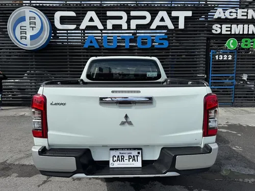 Mitsubishi L200 2.4 Glx Cabina Doble 4x4 Diesel Mt