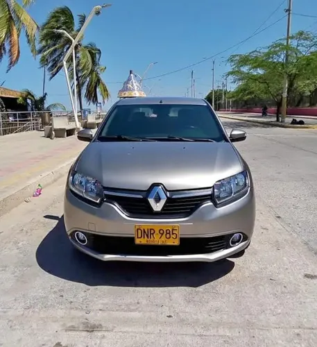 Renault Logan 1.6 Privilege / Intens