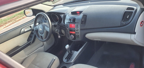 Imagem 10 de 13 de Kia Cerato 2010 1.6 Ex Aut. 4p