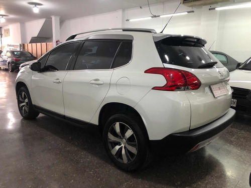 Peugeot 2008 1.6 Feline 2016