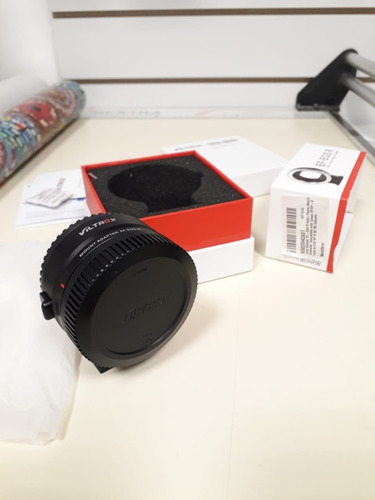 Imagen 2 de 3 de Adaptador Viltrox Lente Canon Eos Ef A Eos R Foco Automatico