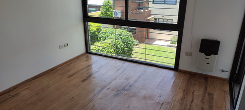 Dúplex En Venta - Barrio Chateau Carreras - Excelente Oportunidad