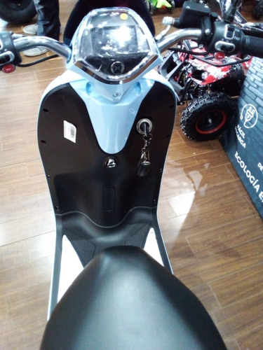 Imagen 17 de 18 de Moto Electrica Scooter Grace Sunra 2023 0 Km No Spy No Lucky