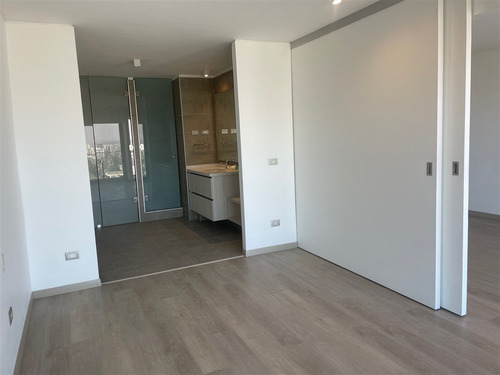 Aarriendo De 1d+1b Metro Principe De Gales