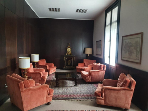 Imagen 7 de 26 de Sarandi Entre Juncal Y B Mitre, Gran Oficina De 300m2 Totalmente Reciclada!!