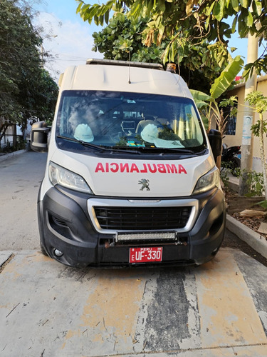 Ambulancia Rural Toyota Hilux 4x4 Turbo Diesel Año 2024
