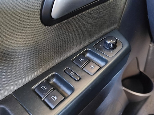 Volkswagen Fox 1.6 Vht Seleção Total Flex 5p