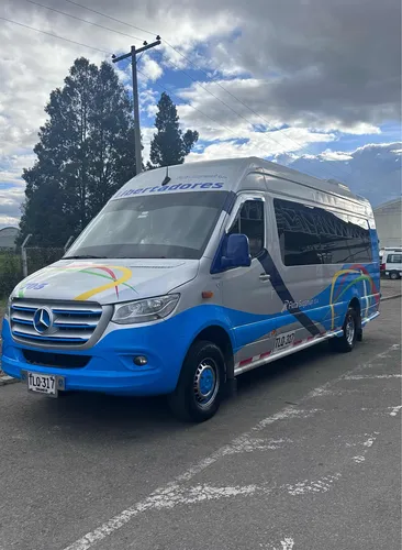 Vendo Buseta Mercedes Benz Sprinter 515 Modelo 2024 Excelent