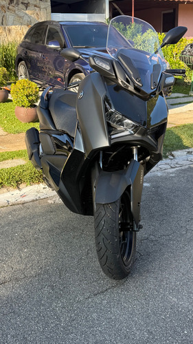 X Max Nova