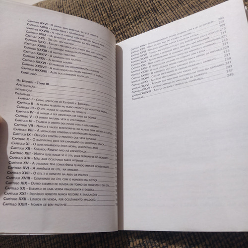 Livro Cícero Os Deveres , Tomos 2 E 3 - 14 E