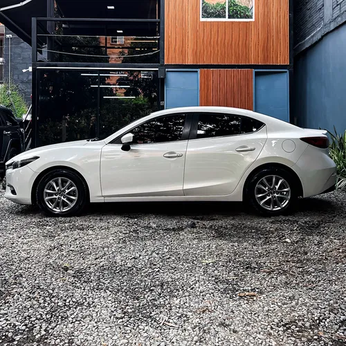 Mazda 3 2.0 Touring At