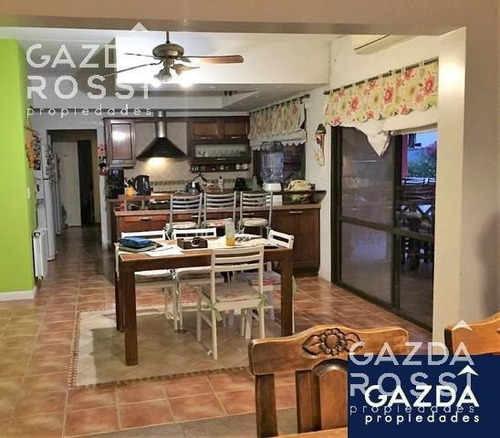 Imagen 6 de 18 de Excelente Casa A La Venta En El Centauro, Canning