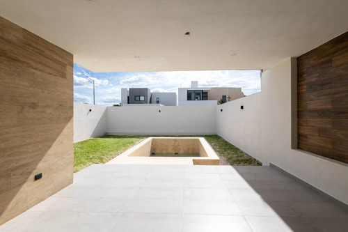 Casa En Venta Merida En Privada Conkal, Mod. Dom, Entrega Inmediata.