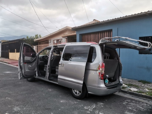Imagen 2 de 10 de Hyundai Grand Starex 21012 Koreana