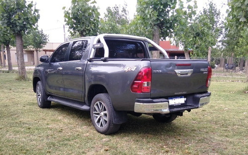 Toyota Hilux Srx 4x4 At