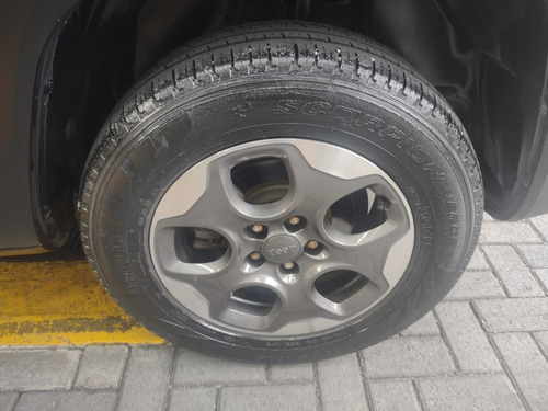 Imagem 9 de 10 de Jeep Renegade 1.8 16v Sport