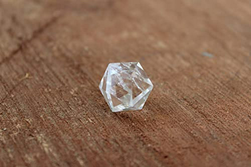 Hermoso Cristal De Cuarzo Dodecaedro Piedra Preciosa Sphatik