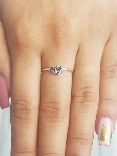 Anillo de corazones entrelazados hotsell