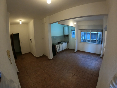 Excelente Departamento De 3 Ambientes. La Tablada
